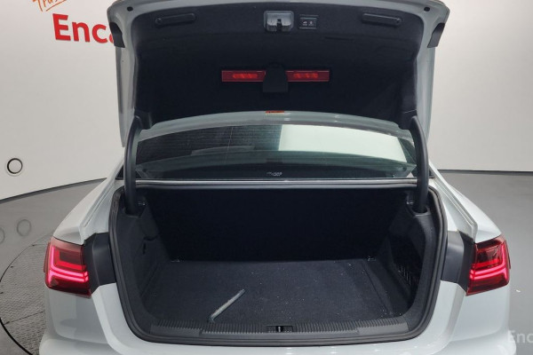 2015 Audi A6 с пробегом 104 641 км