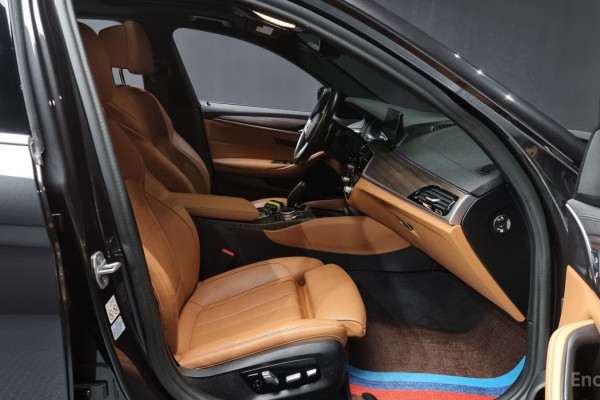 2020 BMW 5 серии с пробегом 102 111 км