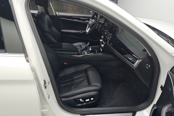 2020 BMW 5 серии с пробегом 85 169 км