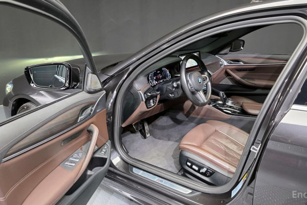 2021 BMW 5 серии с пробегом 81 076 км