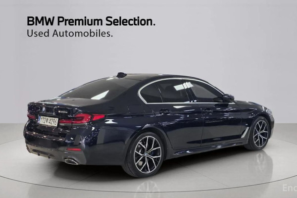 2021 BMW 5 серии с пробегом 93 247 км