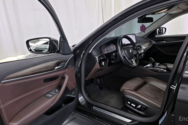 2020 BMW 5 серии с пробегом 76 862 км