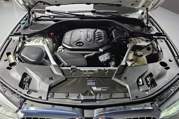 2020 BMW 5 серии с пробегом 60 979 км