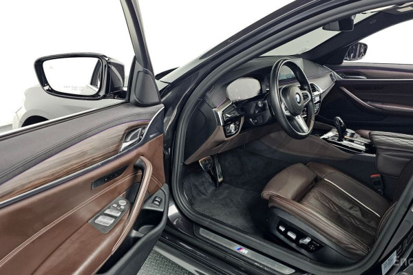 2020 BMW 5 серии с пробегом 62 991 км