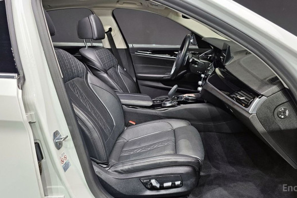 2020 BMW 5 серии с пробегом 60 979 км