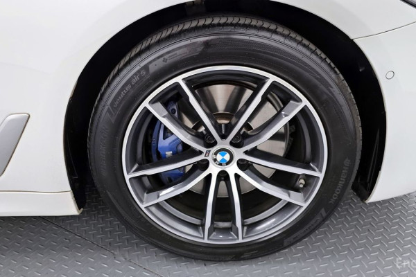 2021 BMW 5 серии с пробегом 99 892 км