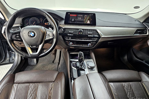 2019 BMW 5 серии с пробегом 120 099 км