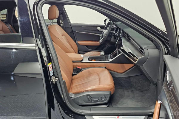 2021 Audi A6 с пробегом 65 953 км