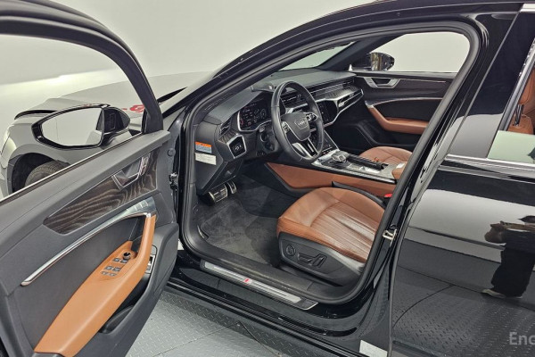 2021 Audi A6 с пробегом 65 953 км