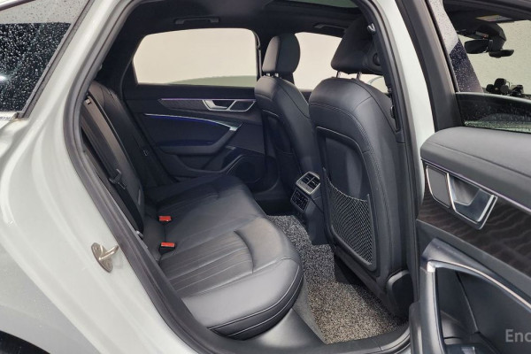 2022 Audi A6 с пробегом 53 399 км