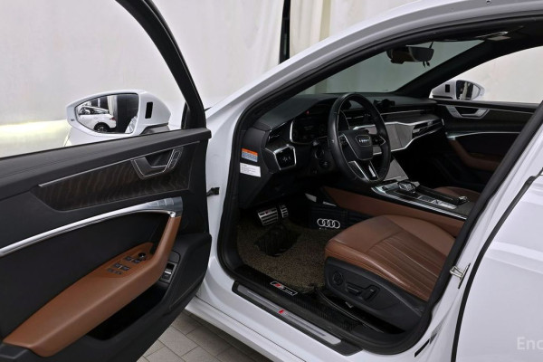 2021 Audi A6 с пробегом 66 033 км