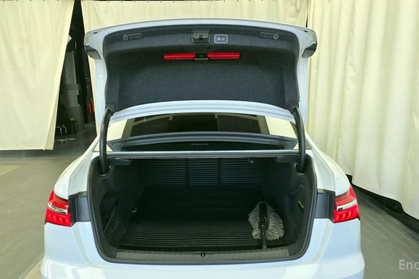 2021 Audi A6 с пробегом 66 033 км