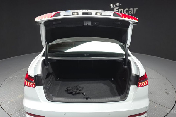 2022 Audi A6 с пробегом 46 080 км