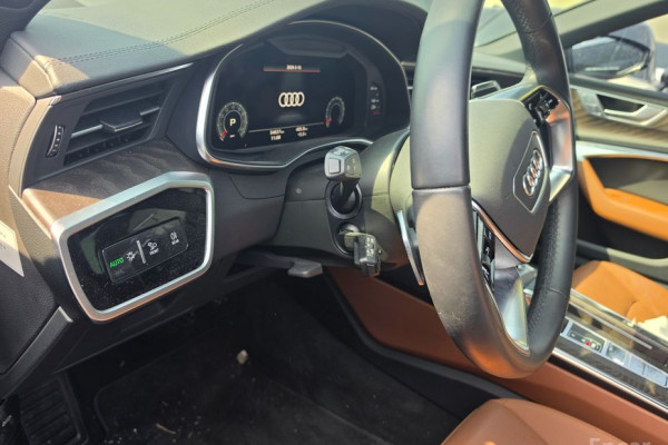 2022 Audi A6 с пробегом 54 636 км