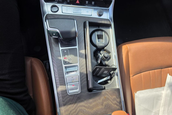 2022 Audi A6 с пробегом 54 636 км