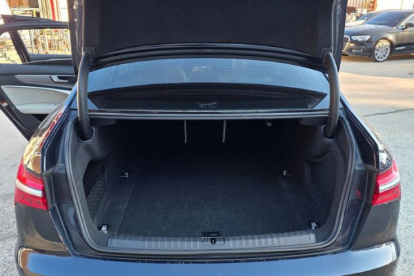 2022 Audi A6 с пробегом 70 667 км