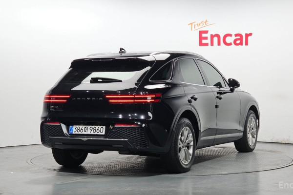 2021 Genesis GV70 с пробегом 68 541 км