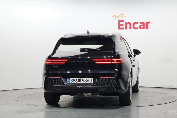 2021 Genesis GV70 с пробегом 68 541 км