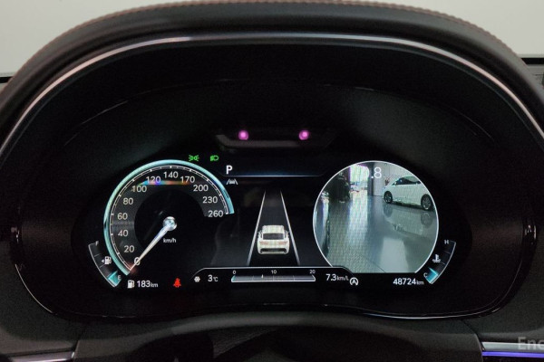 2021 Genesis GV70 с пробегом 48 724 км