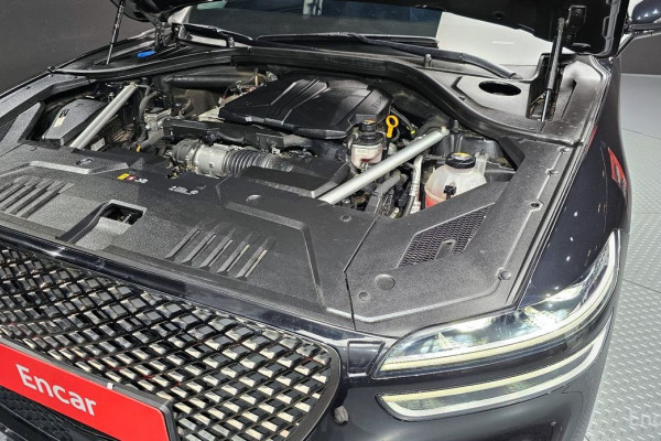 2022 Genesis GV70 с пробегом 90 472 км