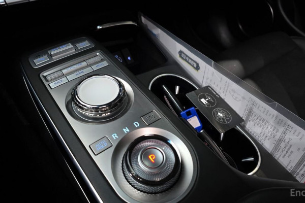 2022 Genesis GV70 с пробегом 90 472 км