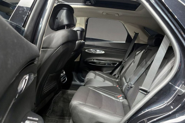 2022 Genesis GV70 с пробегом 90 472 км