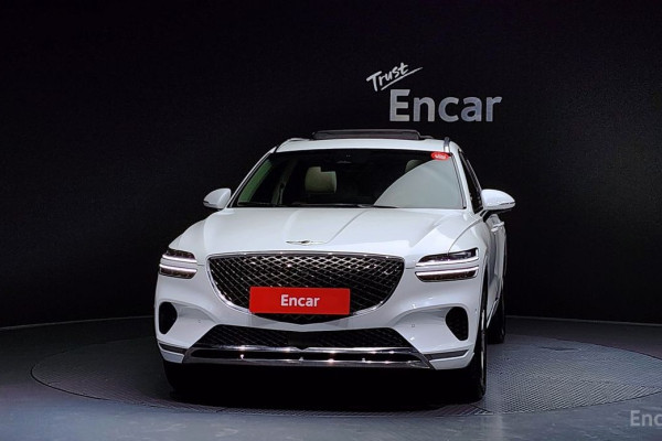 2022 Genesis GV70 с пробегом 22 096 км