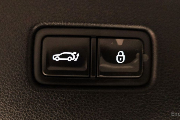 2022 Genesis GV70 с пробегом 90 472 км