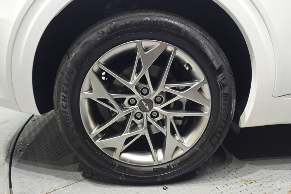 2021 Genesis GV70 с пробегом 66 239 км