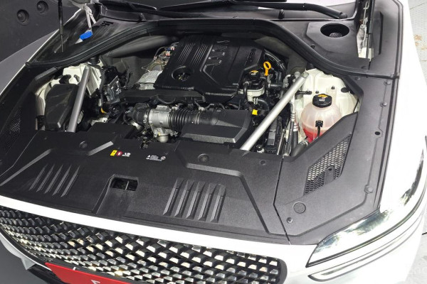 2021 Genesis GV70 с пробегом 66 239 км