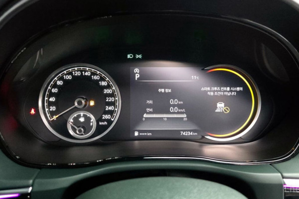 2021 Genesis GV70 с пробегом 74 234 км