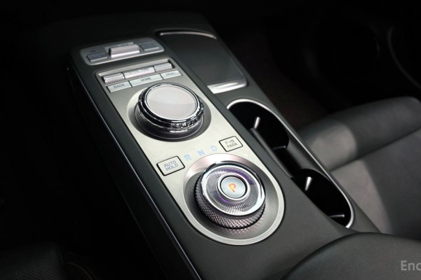 2021 Genesis GV70 с пробегом 74 234 км