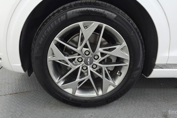 2021 Genesis GV70 с пробегом 43 171 км