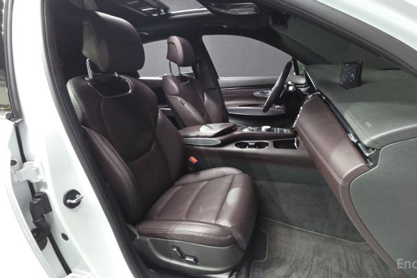 2021 Genesis GV70 с пробегом 66 239 км