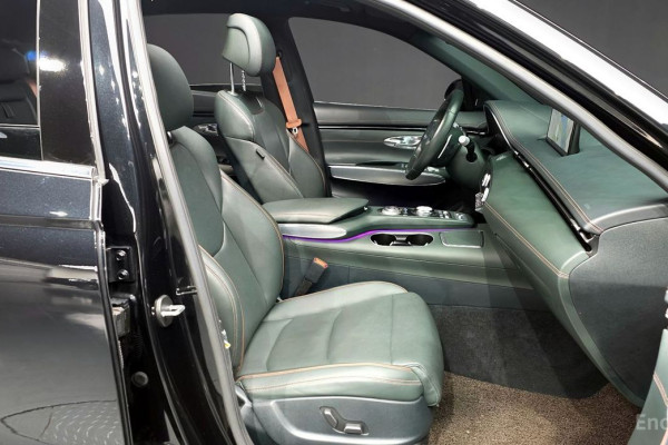 2021 Genesis GV70 с пробегом 74 234 км