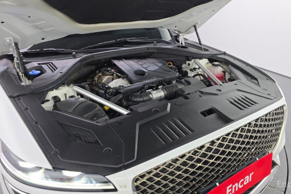 2021 Genesis GV70 с пробегом 43 171 км