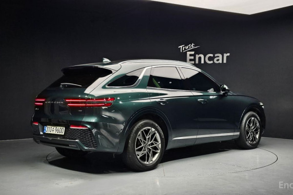 2021 Genesis GV70 с пробегом 71 863 км