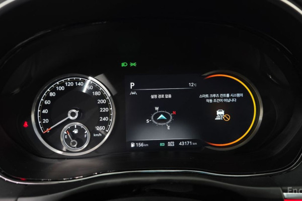 2021 Genesis GV70 с пробегом 43 171 км