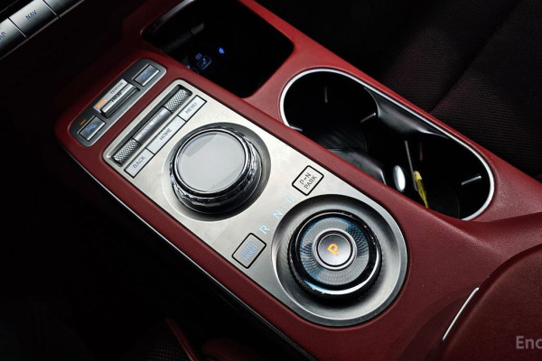 2021 Genesis GV70 с пробегом 97 362 км