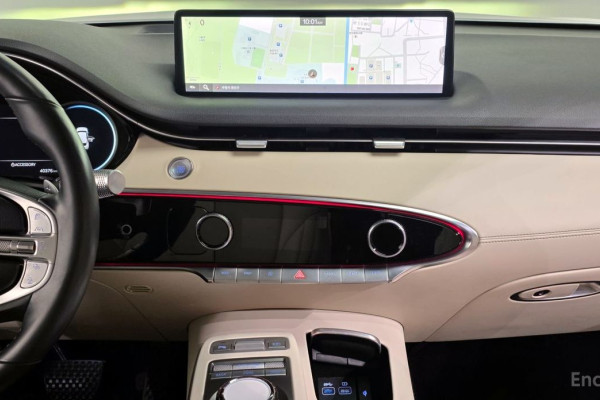 2022 Genesis GV70 с пробегом 40 376 км