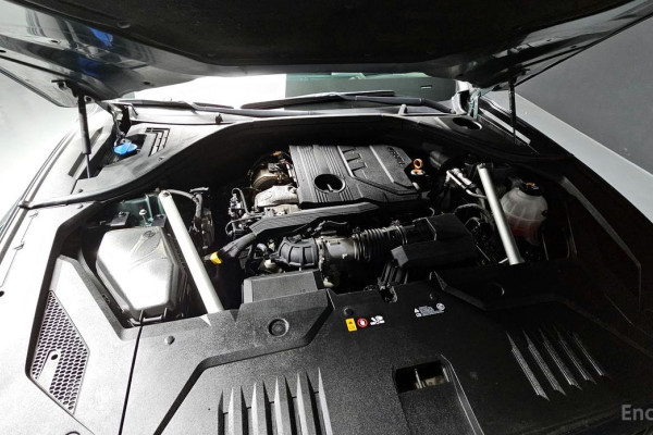 2021 Genesis GV70 с пробегом 71 863 км