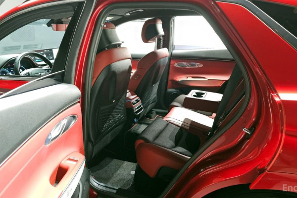 2021 Genesis GV70 с пробегом 97 362 км