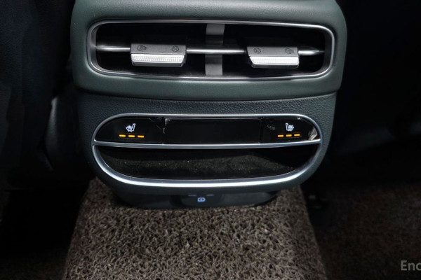 2021 Genesis GV70 с пробегом 74 234 км