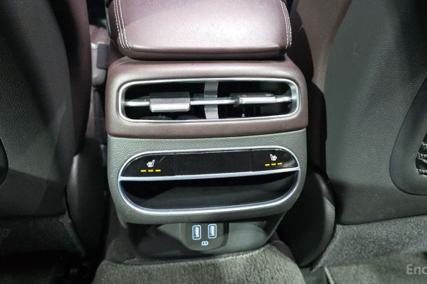 2021 Genesis GV70 с пробегом 66 239 км