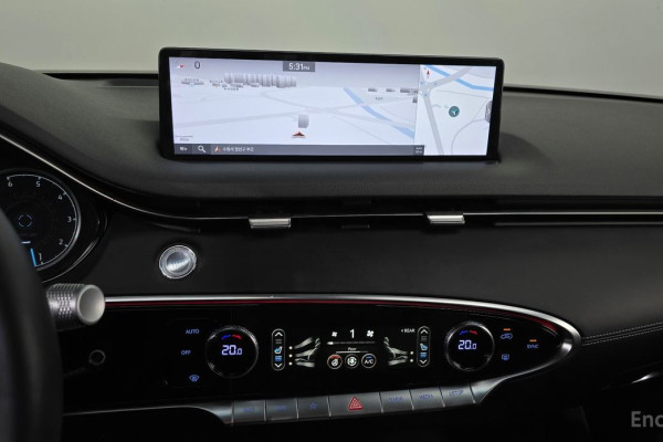 2021 Genesis GV70 с пробегом 43 171 км