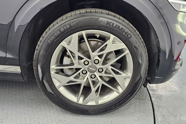 2021 Genesis GV70 с пробегом 85 788 км