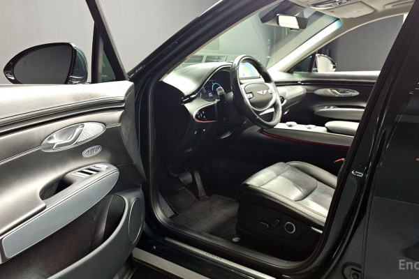 2021 Genesis GV70 с пробегом 71 863 км