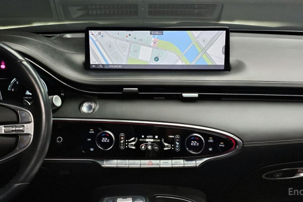 2021 Genesis GV70 с пробегом 71 863 км