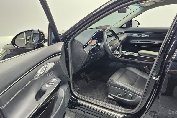 2021 Genesis GV70 с пробегом 85 788 км