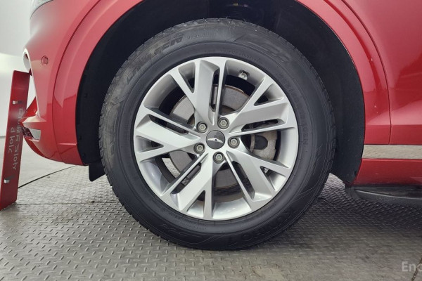 2022 Genesis GV70 с пробегом 68 908 км